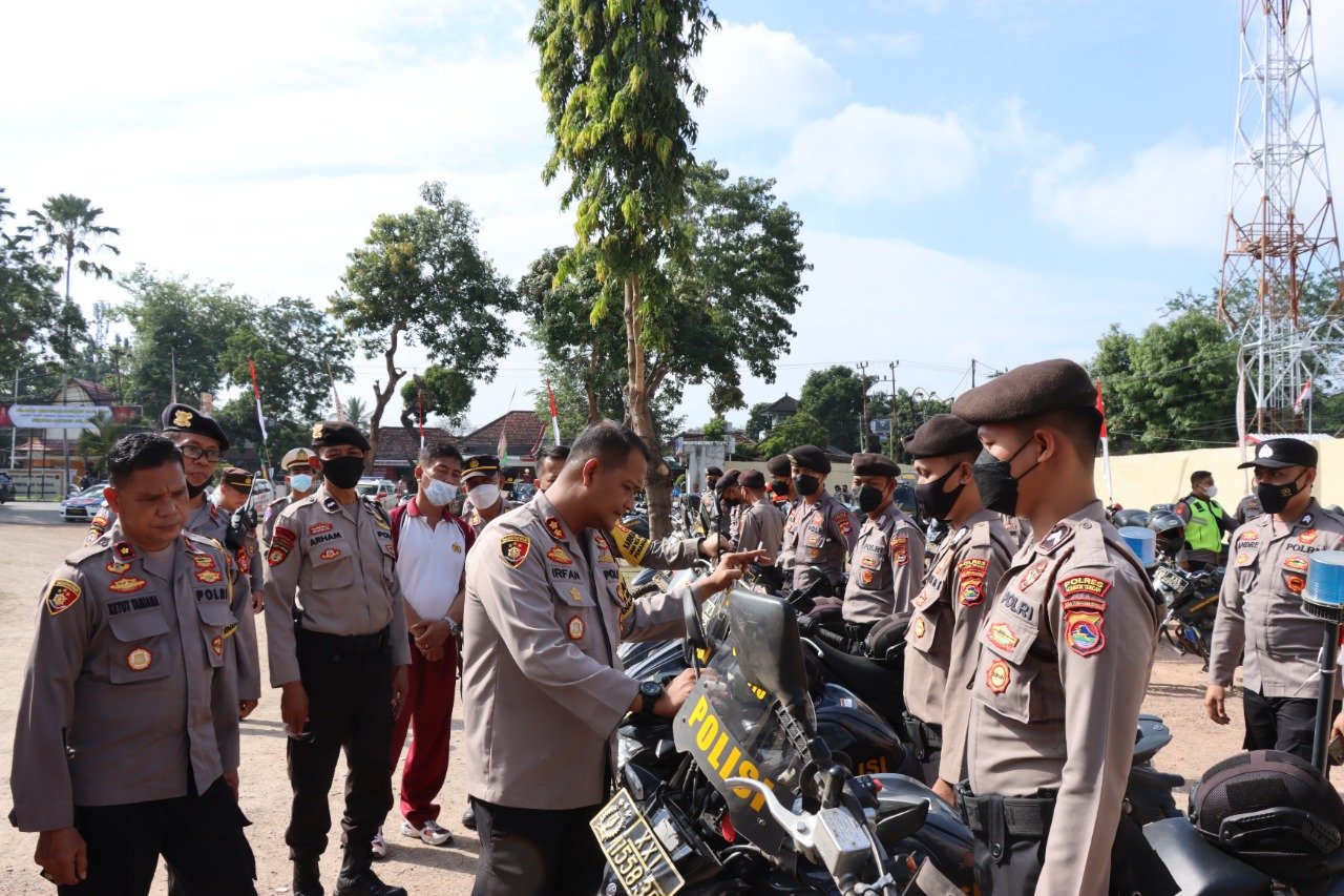 Maksimalkan Pengamanan Jelang Pilkades Serentak, Kapolres Loteng Periksa Kesiapan Kendaraan