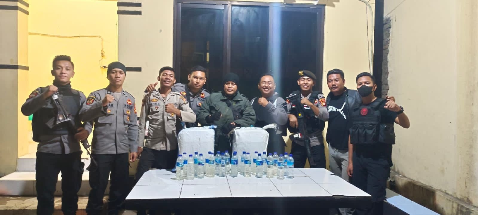 Ratusan Liter Miras Tradisional Jenis Moke dan Sofi Diamanakan Polresta Bima