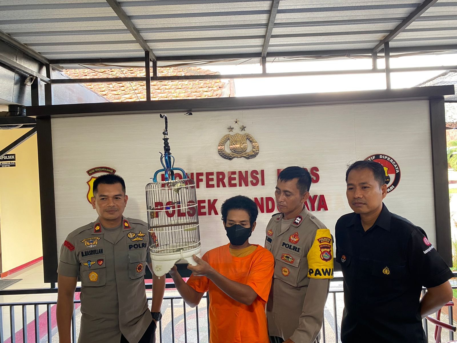 Terekam CCTV Ojek Pangkalan Pencuri Burung Kecial di Mataram Ditangkap