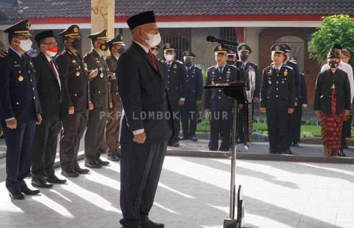 Bupati Lotim Serahkan Remisi Untuk 241 Warga Binaan Lembaga Pemasyarakatan Selong
