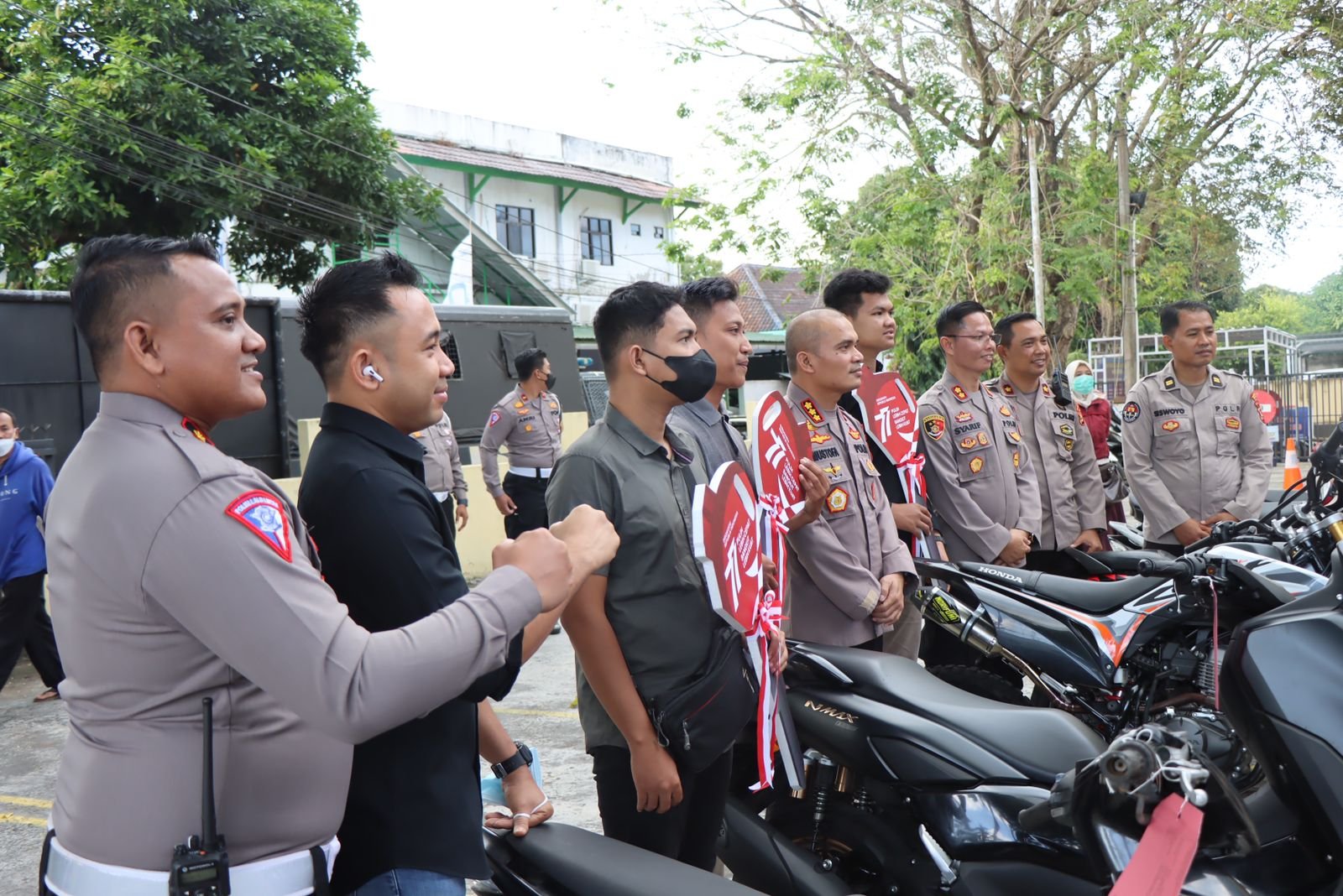 Barang Bukti Sepeda Motor Curian Hasil Pengungkapan Polresta Mataram Dikembalikan ke Pemiliknya
