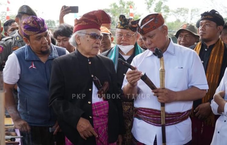 Bupati Lotim, Mantan Gubernur NTB dan Tokoh Masyarakat Menyatu di Festival Bale Langgak Sakre