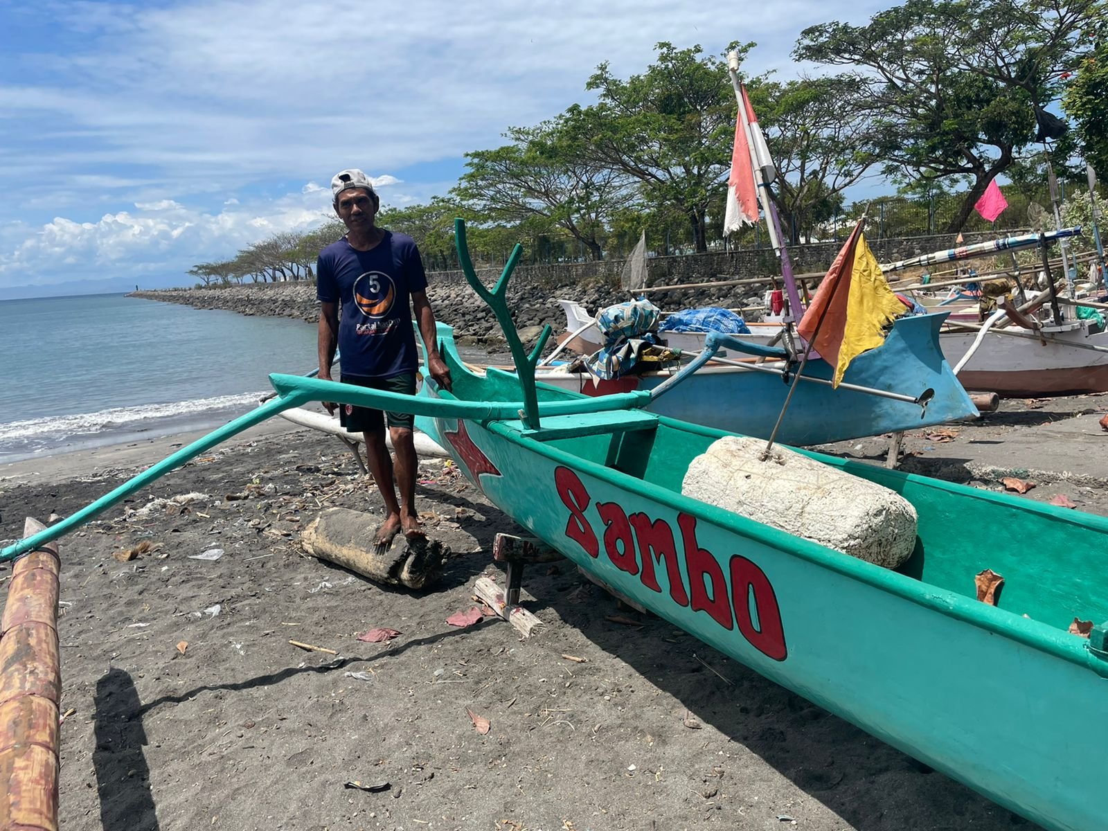 Nelayan Labuhan Haji Lombok Timur Keluhkan Naiknya Harga BBM