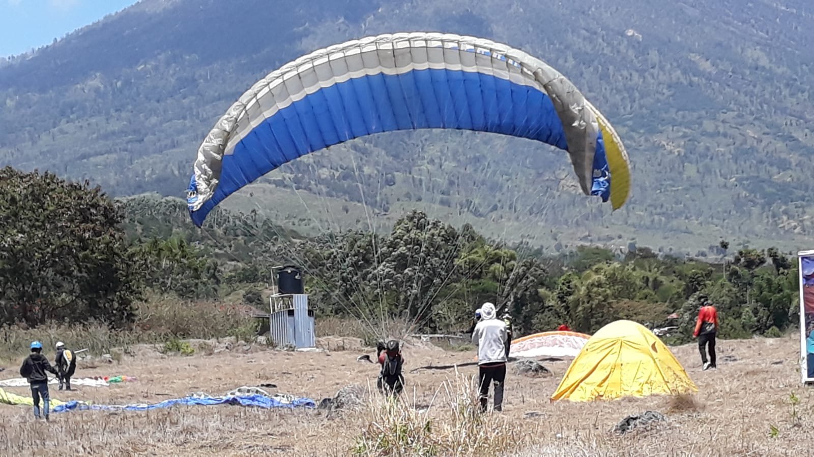 Sembalun Paragliding Festival Fun and Fly Kembali Digelar di Bukit Lawang