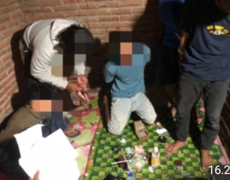 Tengah Asik Pesta Narkoba Tiga Pemuda Pujut Lombok Tengah Disergap Aparat