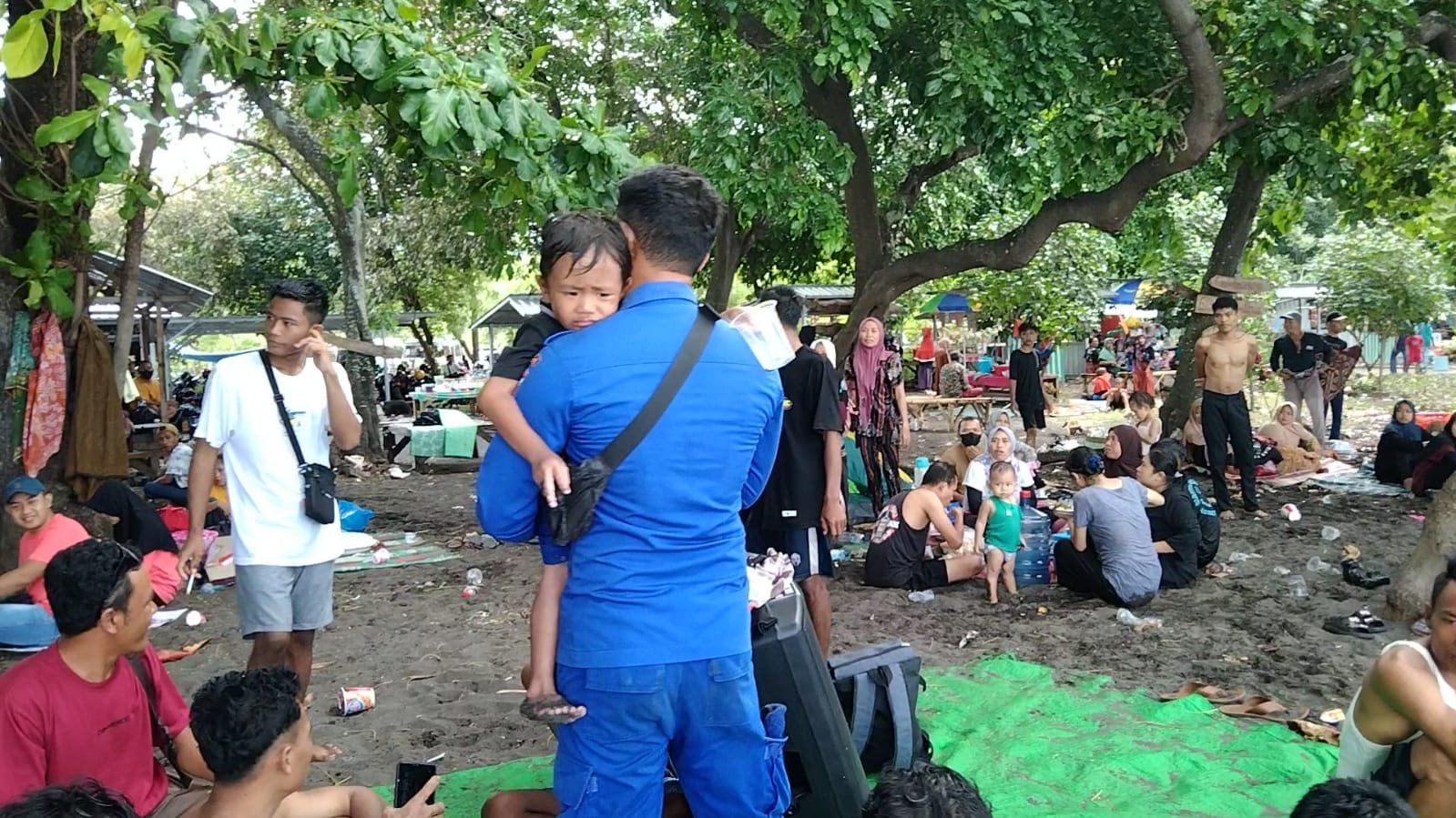 Terpisah dari Keluarga Saat Berwisata di Gili  Lampu, Bocah 3 Tahun Diselamatkan Pol Airud