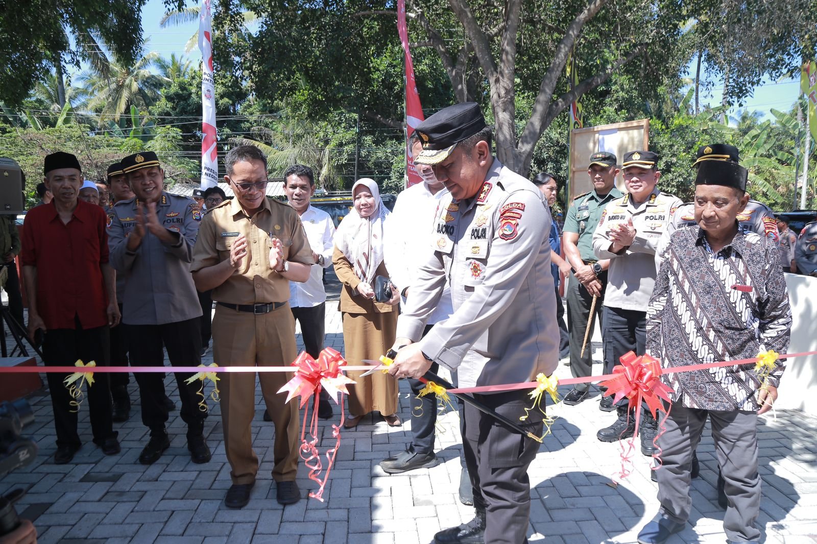 Kapolda NTB Resmikan Fasilitas Air Bersih di Desa Korleko Lombok Timur