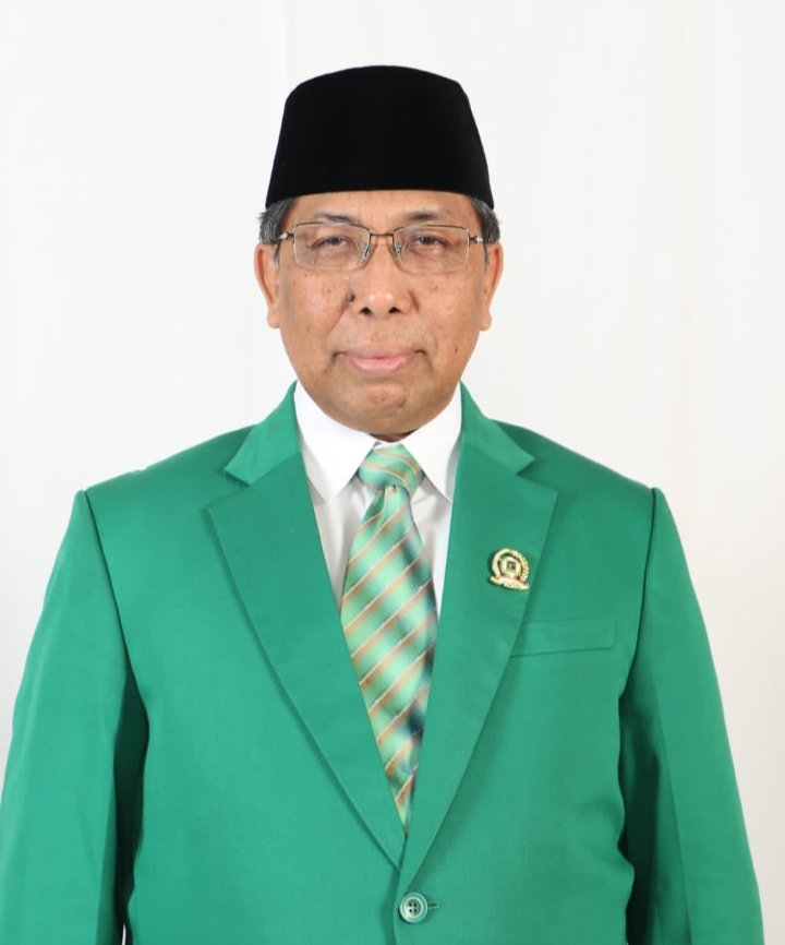 Maju di Pileg RI, TGH Hazmi Hamzar Didukung Tuan Guru di Pulau Lombok