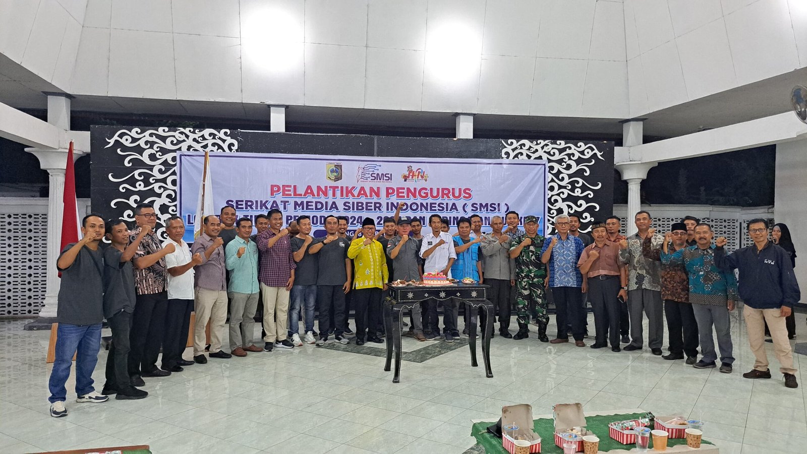 Ketua SMSI NTB Lantik Pengurus SMSI Lombok Timur Dirangkai HUT ke-7