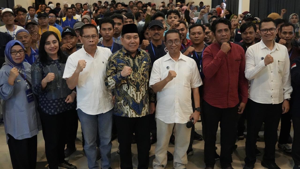 Wakil Bupati Lombok Timur dan DPR RI Sosialisasikan Program Makan Bergizi Gratis