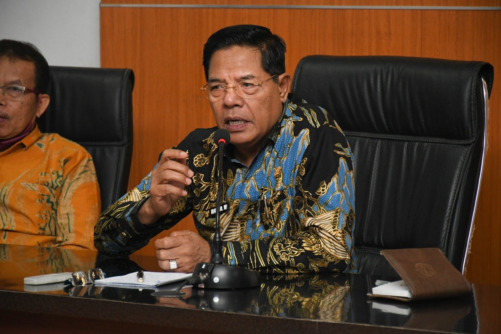 Bupati Lombok Timur Tekankan Pentingnya RUPS PT Selaparang Finansial untuk Pembangunan Daerah