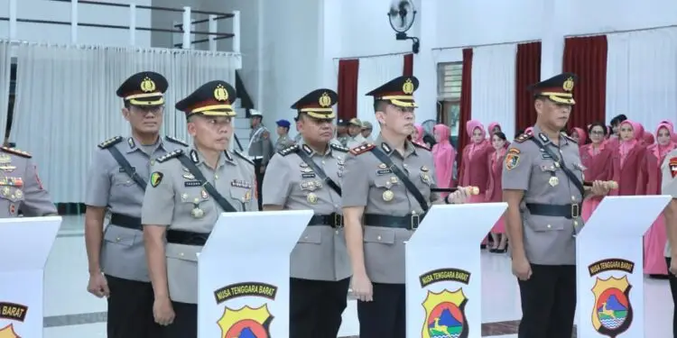 Empat Pejabat Utama dan 6 Kapolres Polda NTB Resmi Berganti