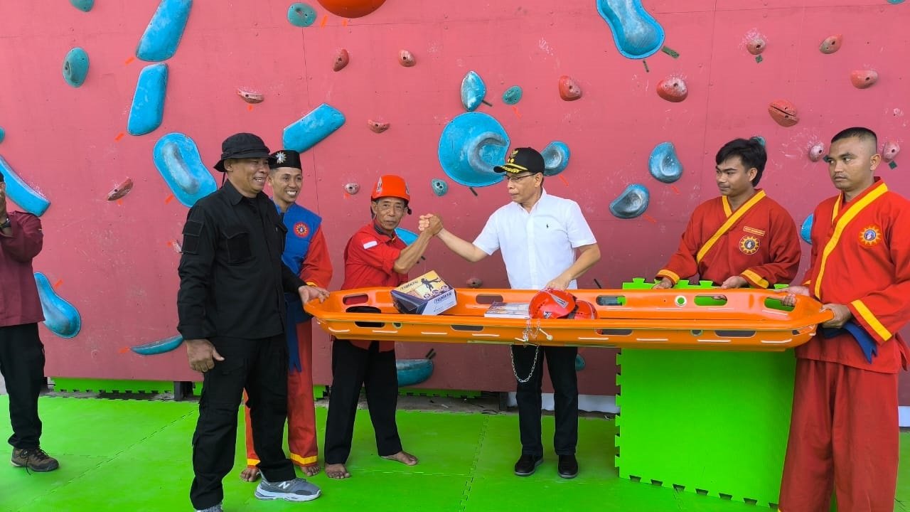 Lombok Timur Hadapi Tantangan Sampah dan Pengembangan Infrastruktur Olahraga