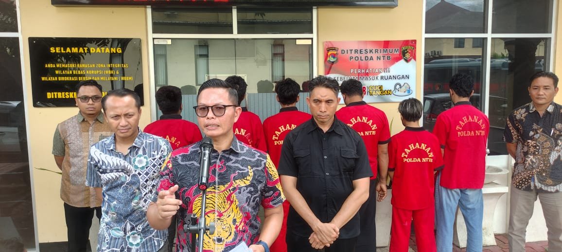 Polda NTB Tangkap Enam Tersangka  Perusak Rumah Nenek Riska, Dua Pelaku lainnya Buron