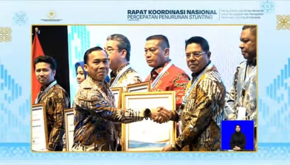 Program “GENTING” Antarkan Bupati Lombok Timur Raih Penghargaan Nasional Pengendalian Stunting