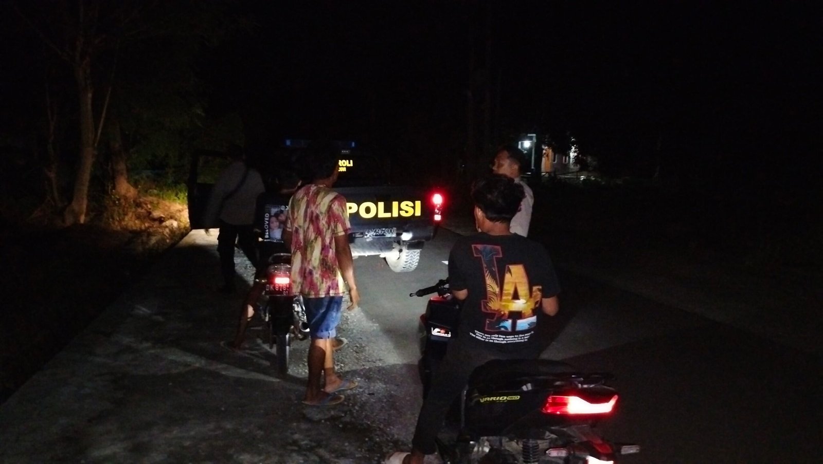 Polisi Bubarkan Balap Liar di Ruas Jalan Sambelia Lombok Timur
