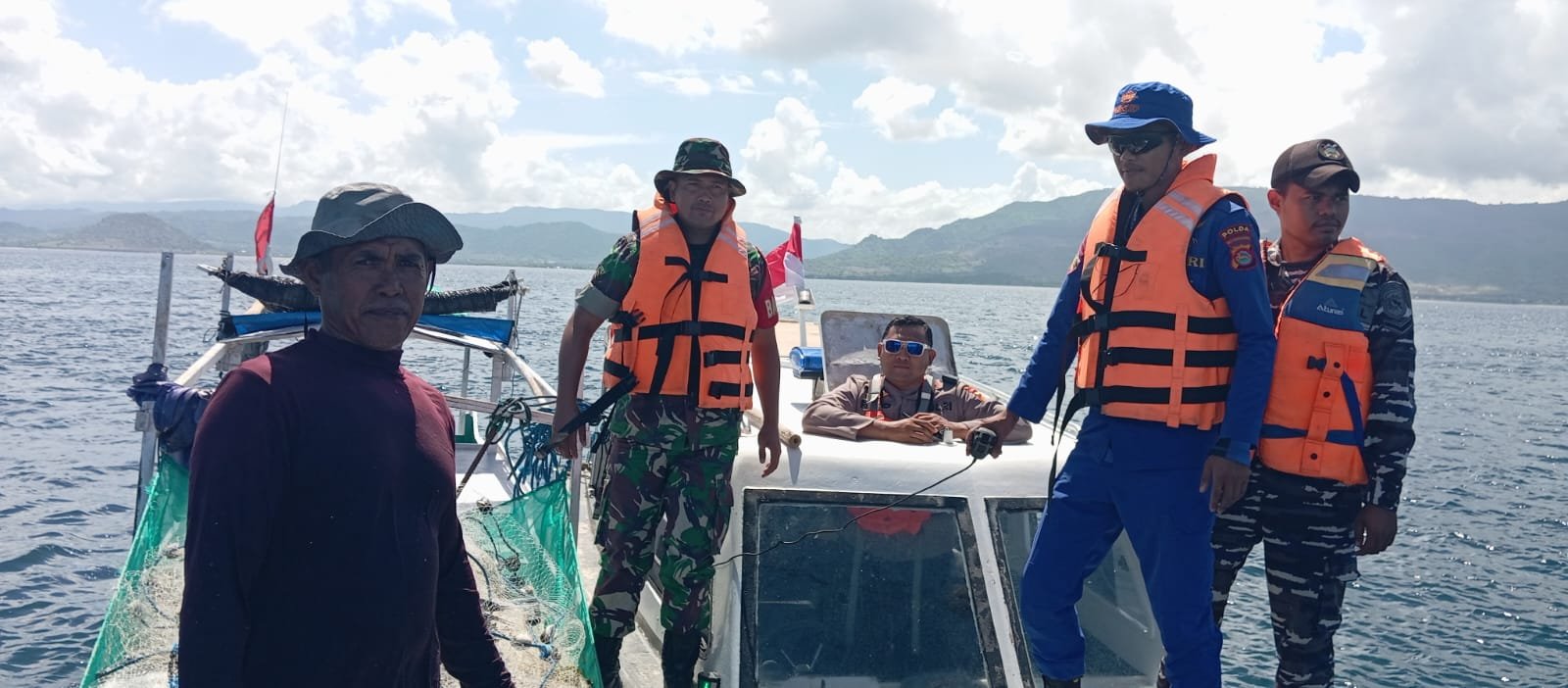 Korban Belum Ditemukan, Hari ke dua Tim SAR Sasar Korban Jatuhnya Penumpang KMP Belida di Selat Alas