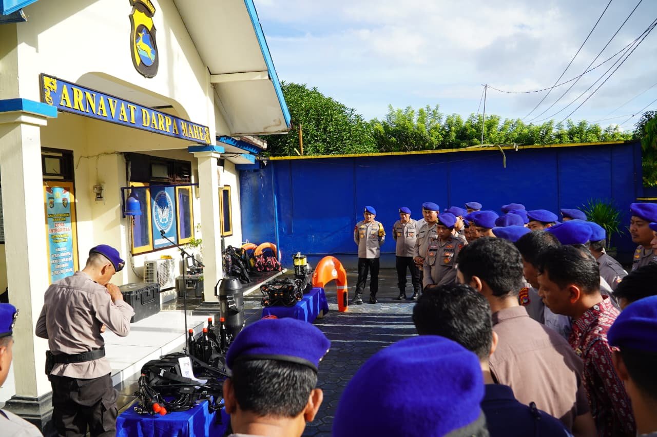 Ditpolairud Polda NTB Gelar Peralatan SAR dan Siagakan Personel Jelang Natal dan Tahun Baru