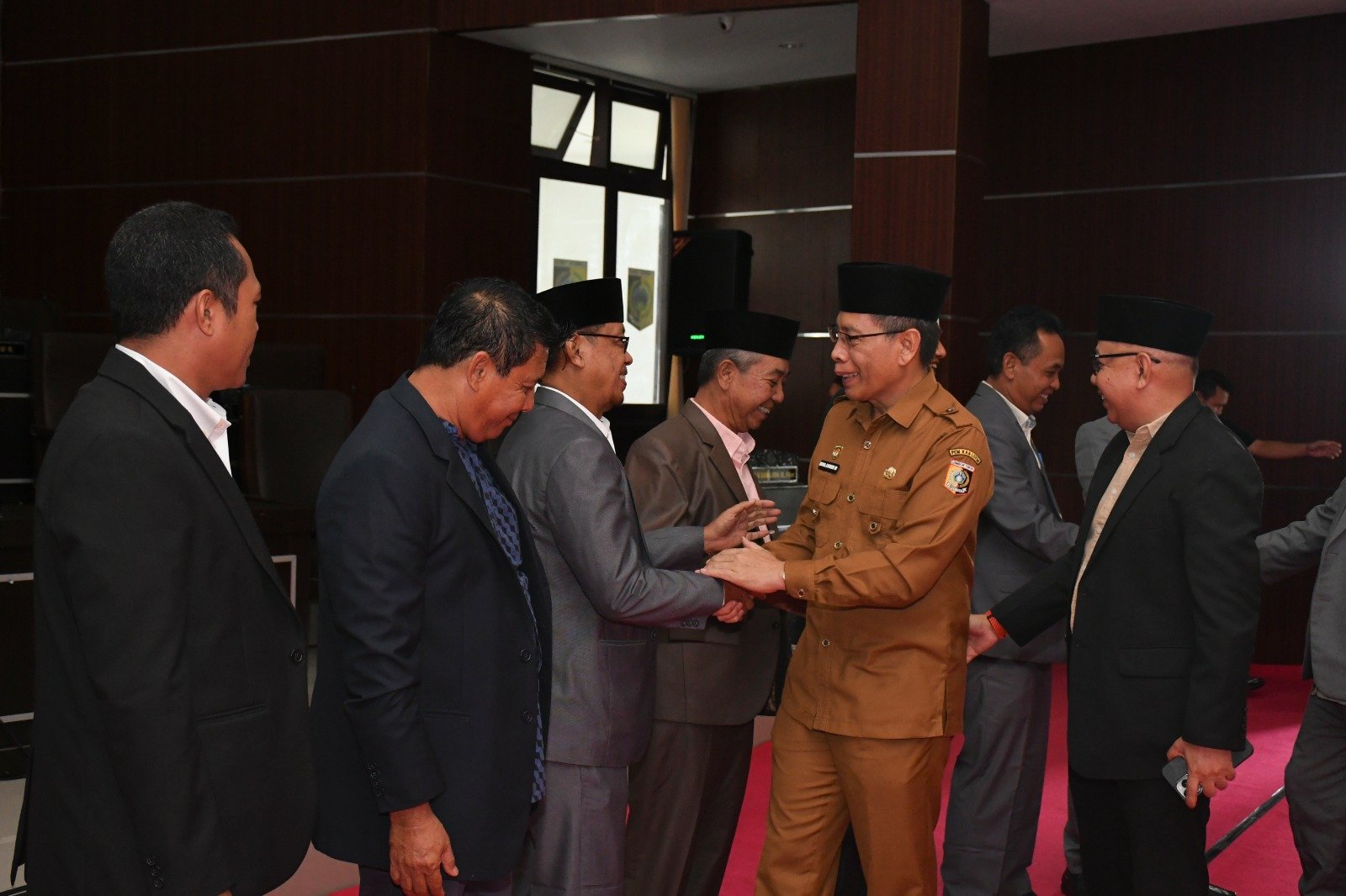 Penjelasan Dua Raperda Inisiatif DPRD