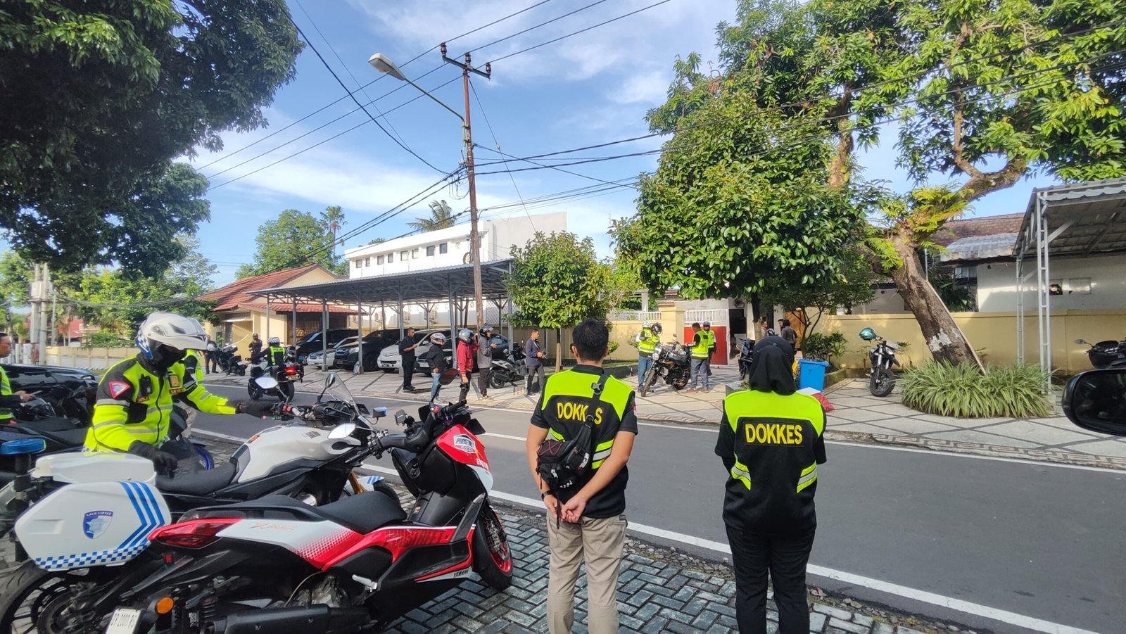 Jelang Arus Mudik Lebaran, Biddokkes Polda NTB Cek Kesehatan Personel di Pelabuhan Lembar dan Gili Mas