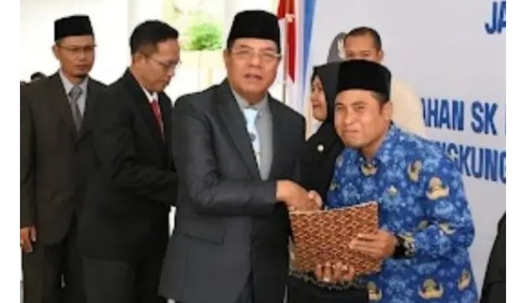 Bupati Lombok Timur Perpanjang SK 258  PPPK