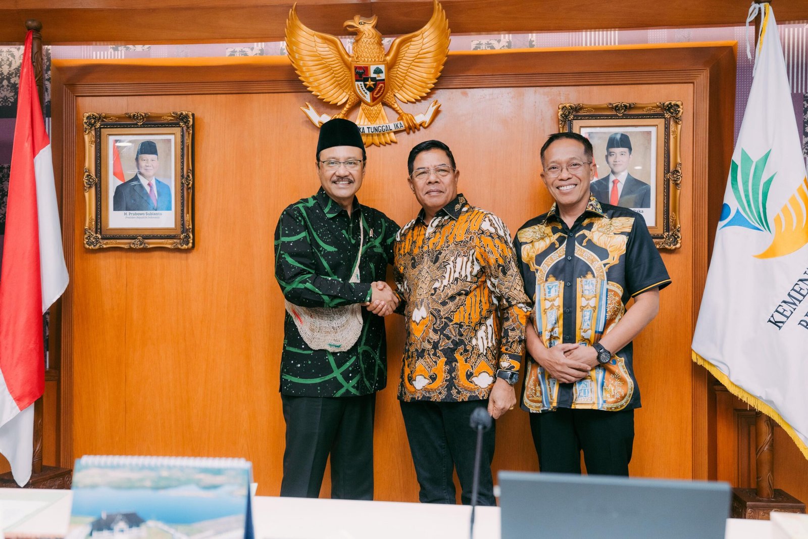 Audiensi dengan Mensos, Bupati Lotim Sorot Tiga Persoalan