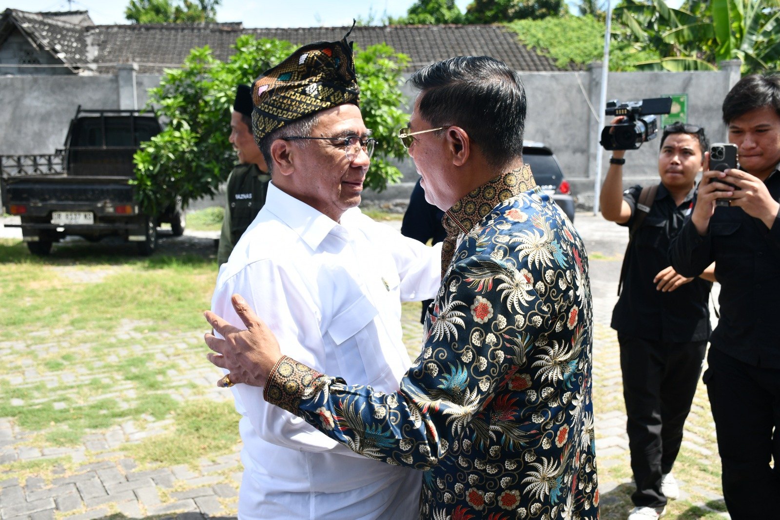 Dibangun dari Dana Umat Kembali untuk Umat