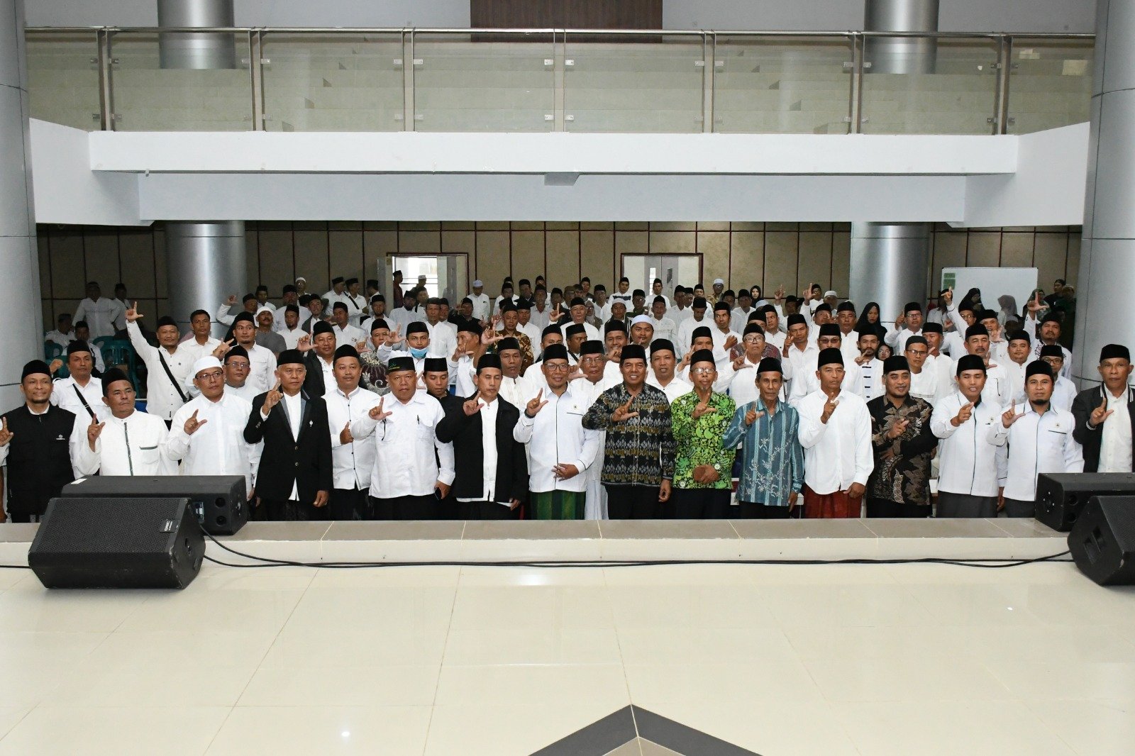 BUPATI LANTIK 672 PENGURUS DPC DMI LOTIM, TEGASKAN MASJID SEBAGAI PUSAT IBADAH, DAKWAH DAN PEMBERDAYAAN